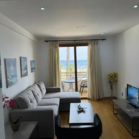 Ithaki Phinikoudes No. 102 Larnaca