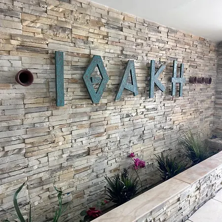 Ithaki Phinikoudes No. 102 Apartman Lárnaka