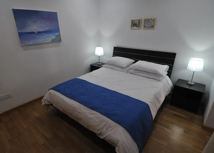 Ithaki Phinikoudes No. 102