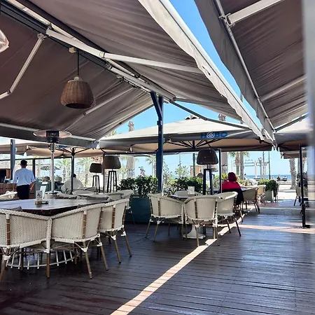 Ithaki Phinikoudes No. 102 * Larnaca
