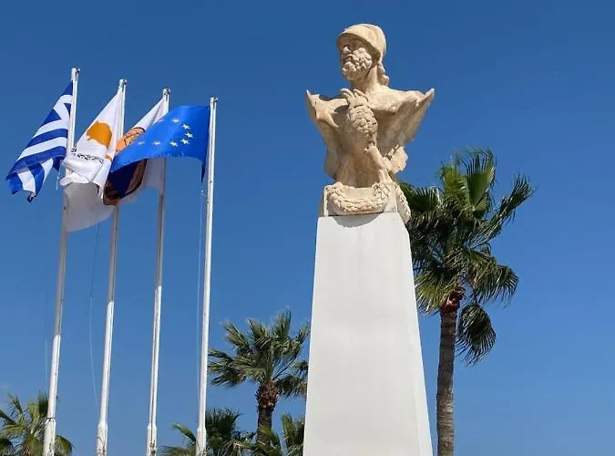 アパート Ithaki Phinikoudes No. 102