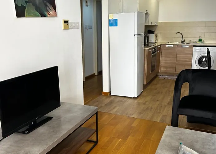 Ithaki Phinikoudes No. 102 * Larnaca