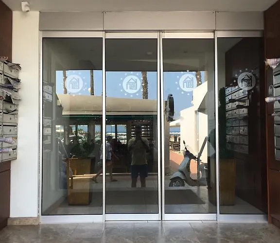 Ithaki Phinikoudes No. 102 Larnaca